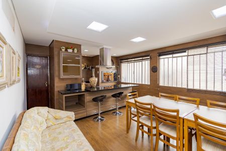 3_photo/94dce461c9.1a2ef8629109c4d5-ATLAS-821fa9d4-1db5-4389-9cbf-6b26efa8bc57.jpg de casa à venda com 3 quartos, 183m² em Rebouças, Curitiba