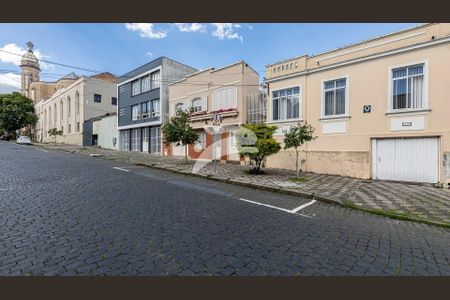 30_photo/94dce4639d.e53a3343b8682f76-ATLAS-94de4968-fab4-4675-b259-a9155fa87120.jpg de casa à venda com 3 quartos, 78m² em Centro, Curitiba