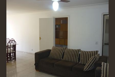 2_photo/94dce46507.cd973ee60cd4bb05-ATLAS-4c271508-46c7-4bc7-ba3f-bde8492c05b2.jpg de apartamento para alugar com 3 quartos, 134m² em Centro, Curitiba