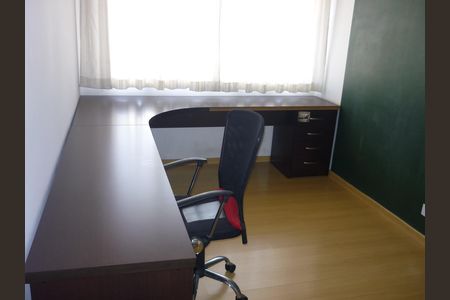 4_photo/94dce46507.cd973ee60cd4bb05-ATLAS-88e07df8-3395-451d-b6c4-29f9bb33b8ef.jpg de apartamento para alugar com 3 quartos, 134m² em Centro, Curitiba