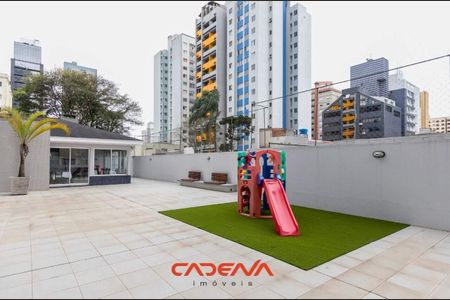 2_photo/94dce46557.6c5c93e045adfc60-ATLAS-03ee4cbc-2d7f-4097-bab4-d50deba90b37.jpg de apartamento para alugar com 4 quartos, 168m² em Centro, Curitiba