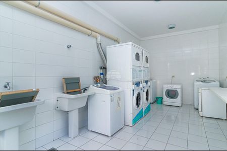 50_photo/94dce466af.43036c75fdf7de33-ATLAS-8384abb2-5d89-4eb5-a2e5-abc62d5d6f66.jpg de apartamento à venda com 2 quartos, 70m² em Rebouças, Curitiba