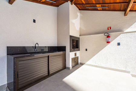 32_photo/94dce46709.ab9d896be0e39e09-ATLAS-dab6b3e3-9fc8-44f9-8729-32ec35cac305.jpg de apartamento à venda com 2 quartos, 42m² em Rebouças, Curitiba