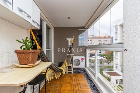 4_photo/94dce467cf.51aa437ca9a321d3-ATLAS-1cc0bc44-9f0f-4dc3-b600-da9a8286a0d4.jpg de apartamento à venda com 2 quartos, 82m² em Rebouças, Curitiba