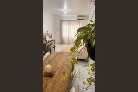 5_photo/94dce4689b.3714cccd63f8fe2d-ATLAS-334e9df5-2691-4fb1-b0a3-7c2b4eb8ad5d.jpg de casa à venda com 2 quartos, 60m² em Centro, Curitiba