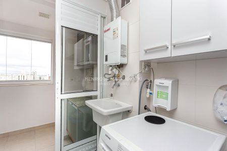 7_photo/94dce46931.b305bf82cad5c551-ATLAS-4e3920e5-e614-4c7c-9161-bb812b7c2b7f.jpg de apartamento à venda com 2 quartos, 69m² em Centro, Curitiba