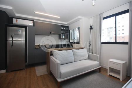 7_photo/94dce4693b.ae537c11cfa6cc3a-ATLAS-66bae175-06d8-4807-b2e7-2c96f20d7cbd.jpg de apartamento para alugar com 2 quartos, 47m² em Centro, Curitiba