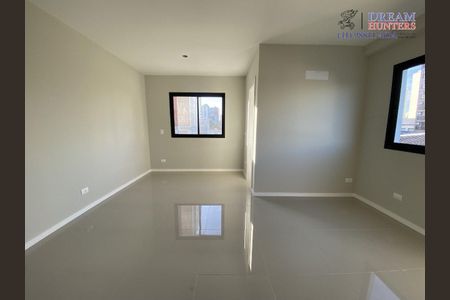 7_photo/94dce46947.55751fe6d9d69adb-ATLAS-e6a090f0-1e91-49ce-9557-a2ff1d73dcee.jpg de apartamento à venda com 1 quarto, 28m² em Centro, Curitiba