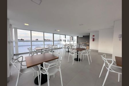 10_photo/94dce46957.10655cb5bd00a8f7-ATLAS-45c73103-8ab0-49bf-8216-a2f20799f371.jpg de apartamento à venda com 1 quarto, 27m² em Centro, Curitiba