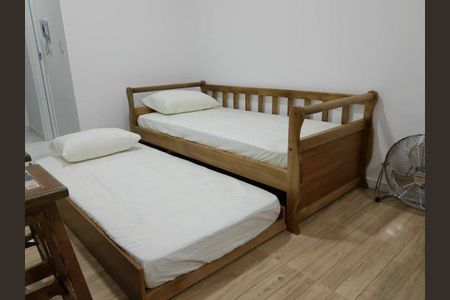 4_photo/94dce46971.ba964857bfa58a78-ATLAS-2bef8f7e-2f1f-4d6a-ba92-2ab0dfc597e3.jpg de apartamento à venda com 1 quarto, 22m² em Centro, Curitiba