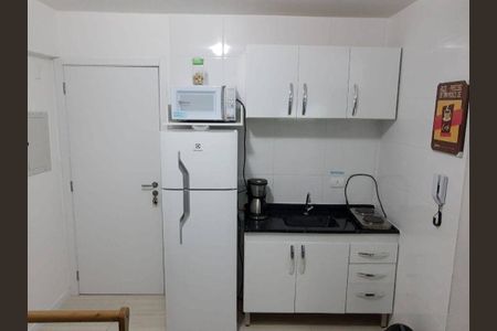 2_photo/94dce46973.fe77217ec25c5ace-ATLAS-51486009-b61b-4f61-af4e-bd4cfa80a1bd.jpg de kitnet/studio à venda com 0 quarto, 22m² em Centro, Curitiba