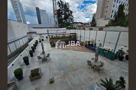 21_photo/94dce4697f.ead381bccf4bf452-ATLAS-2359937f-8a02-48c7-b3e5-ee9bd5a73c6e.jpg de apartamento à venda com 2 quartos, 62m² em Centro, Curitiba