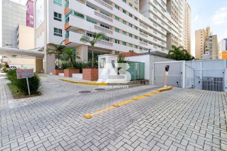 35_photo/94dce469b9.7eeec7628db2fb6b-ATLAS-d2a63ca4-5191-4951-b789-98b91e6a2e50.jpg de apartamento à venda com 2 quartos, 65m² em Centro, Curitiba