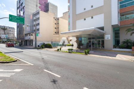 38_photo/94dce469b9.7eeec7628db2fb6b-ATLAS-e4290c4d-a197-4c27-a0ec-3d6156607e5c.jpg de apartamento à venda com 2 quartos, 65m² em Centro, Curitiba