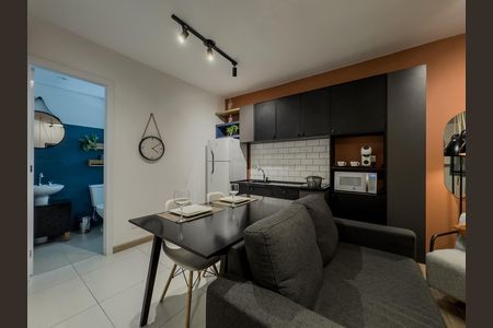 7_photo/94dce46a7b.f87c5f63b588f4d4-ATLAS-30d1ba81-9a5f-44db-a0dd-06c0ad0e9d85.jpg de kitnet/studio à venda com 1 quarto, 30m² em Centro, Curitiba