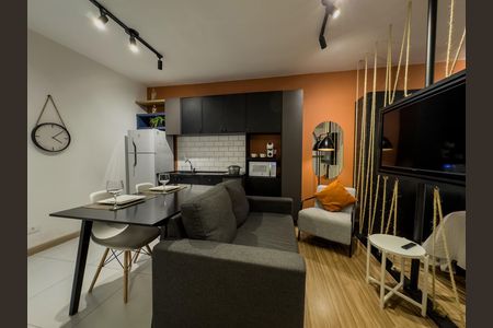 4_photo/94dce46a7b.f87c5f63b588f4d4-ATLAS-ce0a44f5-64d7-4892-982f-7b20e7cc38c6.jpg de kitnet/studio à venda com 1 quarto, 30m² em Centro, Curitiba