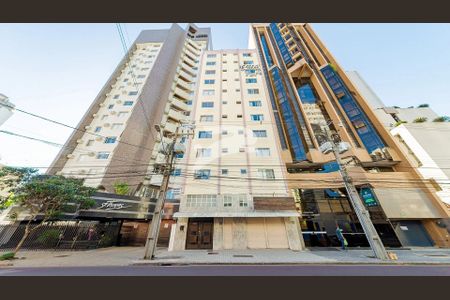 3_photo/94dce46a85.02bcda31be917079-ATLAS-4dc6c850-550b-4da0-8329-db4ccb4f4e66.jpg de apartamento à venda com 1 quarto, 37m² em Centro, Curitiba