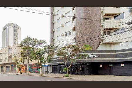 17_photo/94dce46a85.77d80e0b1a29ffbd-ATLAS-0ca19702-86e4-48b9-9110-694ab5d109e3.jpg de apartamento à venda com 1 quarto, 42m² em Centro, Curitiba