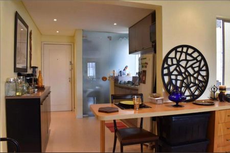 5_photo/94dce46a85.ae3d86bef28e162d-ATLAS-c0b27acc-d7ed-40ce-b6bc-8c6ca3cf71b5.jpg de apartamento à venda com 1 quarto, 38m² em Centro, Curitiba