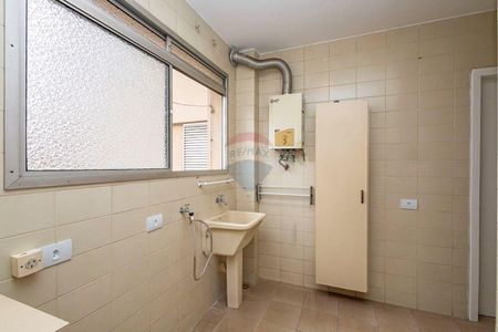 4_photo/94dce46a8f.8406d85b1cc03178-ATLAS-202d4d48-5c77-4cea-9bb1-6b407e3bb564.jpg de apartamento para alugar com 3 quartos, 138m² em Centro, Curitiba