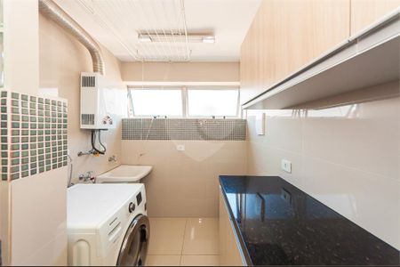 28_photo/94dce46a91.6874c9dc32a215ea-ATLAS-07ad96d2-bcd8-4237-8065-af7b04865faa.jpg de apartamento à venda com 2 quartos, 97m² em Centro, Curitiba