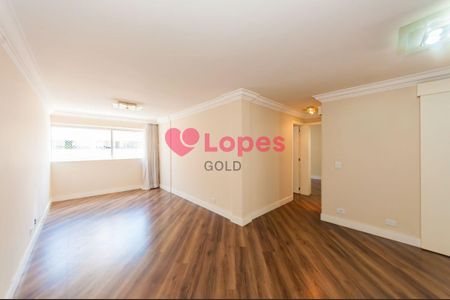 3_photo/94dce46a91.cc80a849dbb3670d-ATLAS-cdf6b17c-a2d7-4d87-9481-2fbdd25c5a04.jpg de apartamento à venda com 2 quartos, 97m² em Centro, Curitiba