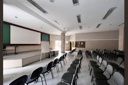 7_photo/94dce46a9d.9d8fed69801cdea0-ATLAS-d7cdfff9-d92b-4eb3-93d6-84505028c23d.jpg de casa à venda com 0 quarto, 28m² em Centro, Curitiba