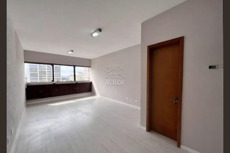 16_photo/94dce46a9d.9d8fed69801cdea0-ATLAS-ed2a90c9-4cd8-49c8-a496-77ef1ec3bc34.jpg de casa à venda com 0 quarto, 28m² em Centro, Curitiba