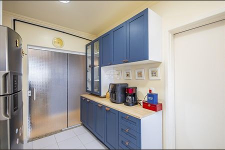 1_photo/94dce46abf.30e95d6e7cff33e0-ATLAS-02db52c4-08f2-48d7-ab9c-a4bb9d6a460e.jpg de apartamento à venda com 3 quartos, 90m² em Centro, Curitiba