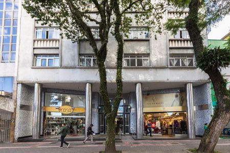 5_photo/94dce46b43.7f45fe2814a32fcf-ATLAS-27abc641-5903-451b-9be2-5a8e8d4561de.jpg de apartamento à venda com 3 quartos, 115m² em Centro, Curitiba