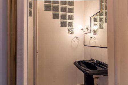 8_photo/94dce46b43.7f45fe2814a32fcf-ATLAS-4e1fa208-2177-4e8d-b702-2cd34d623421.jpg de apartamento à venda com 3 quartos, 115m² em Centro, Curitiba