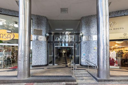 5_photo/94dce46b5b.7f45fe2814a32fcf-ATLAS-e13c6fc6-02cb-45dc-bf0b-f93a2387c1fa.jpg de apartamento à venda com 3 quartos, 115m² em Centro, Curitiba