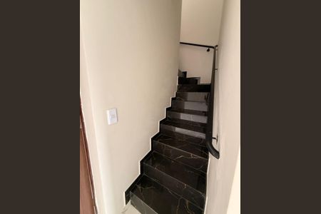 4_photo/94dce46b77.3aed5bbd04158097-ATLAS-45e6591f-08f6-4189-b7ea-1f0dae006082.jpg de casa à venda com 2 quartos, 66m² em Centro, Curitiba