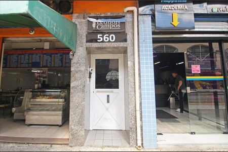 2_photo/94dce46b8d.eada4ff634542a5d-ATLAS-18b55858-fc77-4e8a-8bab-967f10b957f2.jpg de apartamento para alugar com 3 quartos, 130m² em Centro, Curitiba