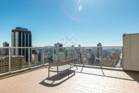 8_photo/94dce46bb5.40d9156f2e18fdd4-ATLAS-2a30a0ef-a595-4a22-b72a-2366ecaa799e.jpg de apartamento à venda com 1 quarto, 26m² em Centro, Curitiba