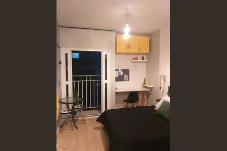 2_photo/94dce46bb5.40d9156f2e18fdd4-ATLAS-34a63f8c-547e-4b7b-97bc-9197b84bdbac.jpg de apartamento para alugar com 1 quarto, 28m² em Centro, Curitiba