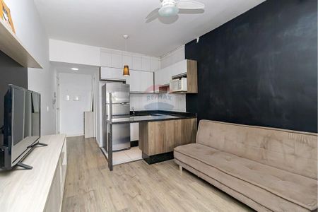 6_photo/94dce46bb5.40d9156f2e18fdd4-ATLAS-440efe08-59ce-41ce-a9e6-8b9d903014ab.jpg de apartamento para alugar com 1 quarto, 30m² em Centro, Curitiba