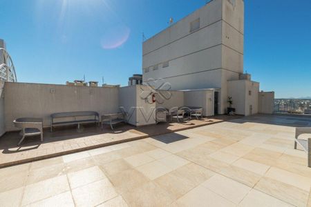 12_photo/94dce46bb5.40d9156f2e18fdd4-ATLAS-51f79fc5-7635-42fa-96cd-b9745ea93c70.jpg de apartamento à venda com 1 quarto, 26m² em Centro, Curitiba