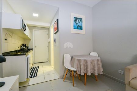 13_photo/94dce46bb5.f38cfb0b95af3857-ATLAS-ba843c47-a362-4b0c-bfd4-e481fb046f40.jpg de kitnet/studio à venda com 1 quarto, 28m² em Centro, Curitiba