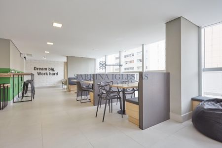 13_photo/94dce46bfd.5de902721ca2580a-ATLAS-93149532-ca6e-45ac-b33b-e3ebeecfbb9b.jpg de apartamento à venda com 1 quarto, 20m² em Centro, Curitiba