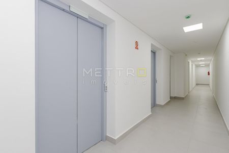 2_photo/94dce46bfd.73f8ea830161034f-ATLAS-288b315b-c743-405d-b7e6-eaff6c2dd5bb.jpg de kitnet/studio à venda com 1 quarto, 27m² em Centro, Curitiba