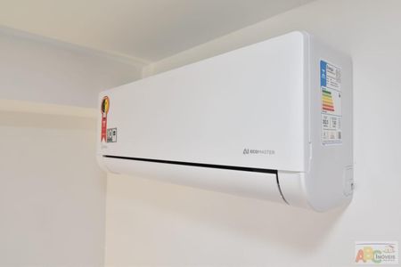 30_photo/94dce46bfd.d5eeb787635d87ab-ATLAS-5c465987-bded-4250-bcb5-d85737b2d6a9.jpg de apartamento à venda com 1 quarto, 27m² em Centro, Curitiba