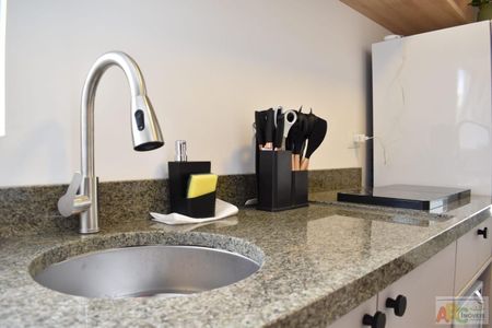 21_photo/94dce46bfd.d5eeb787635d87ab-ATLAS-82c03e9d-cccf-4b01-be7c-6d794fbdbdb8.jpg de apartamento à venda com 1 quarto, 27m² em Centro, Curitiba