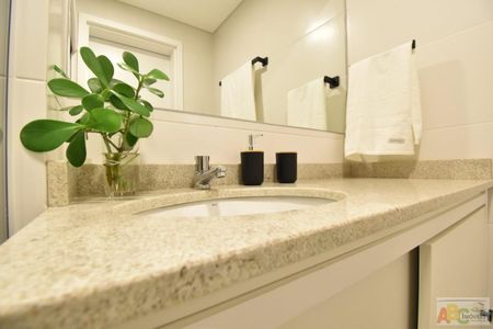 13_photo/94dce46bfd.d5eeb787635d87ab-ATLAS-b2bced0d-21ec-440d-af54-8bf8ce77d070.jpg de apartamento à venda com 1 quarto, 27m² em Centro, Curitiba