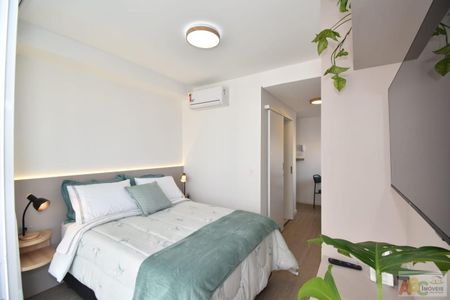 2_photo/94dce46bfd.d5eeb787635d87ab-ATLAS-d8ca0a57-53ed-48ae-bcd6-5444ff1ba61a.jpg de apartamento à venda com 1 quarto, 27m² em Centro, Curitiba