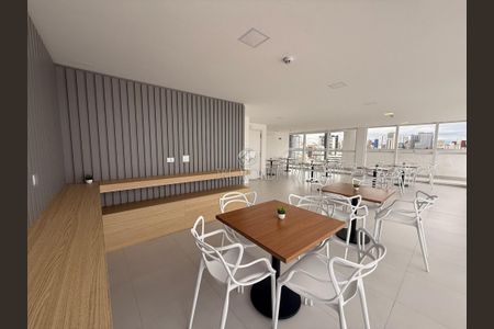 22_photo/94dce46bfd.db9faef5e1b88a0b-ATLAS-0a120f64-1e8c-4f0f-af3c-78b2a3c92b1e.jpg de apartamento à venda com 1 quarto, 34m² em Centro, Curitiba