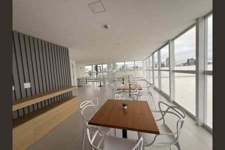 23_photo/94dce46bfd.db9faef5e1b88a0b-ATLAS-c5ad91d6-9037-41ad-9ee6-3fe5089ffbe9.jpg de apartamento à venda com 1 quarto, 34m² em Centro, Curitiba