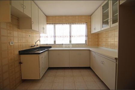 11_photo/94dce46c01.fc2217c2cf7bb726-ATLAS-f04cf0c9-33b6-4f24-a164-6cd7edb3fee4.jpg de apartamento para alugar com 2 quartos, 64m² em Centro, Curitiba