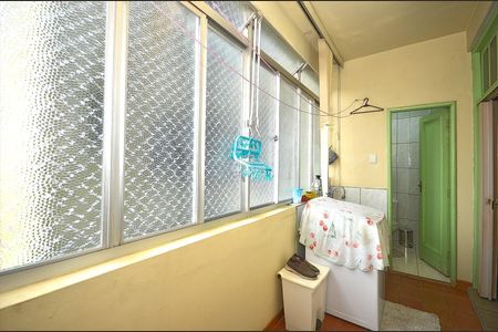 5_photo/94dce46c6f.2200dc2859fa6236-ATLAS-48bfbbef-aeb2-4330-a5db-450a77309136.jpg de apartamento à venda com 3 quartos, 121m² em Centro, Curitiba