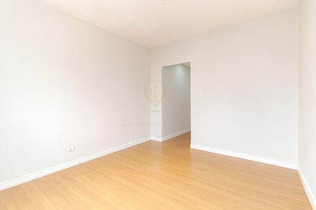 2_photo/94dce46c6f.2575c033423ddd30-ATLAS-082d775e-e626-4c43-8b95-2a6a6b35c51b.jpg de apartamento à venda com 2 quartos, m² em Centro, Curitiba